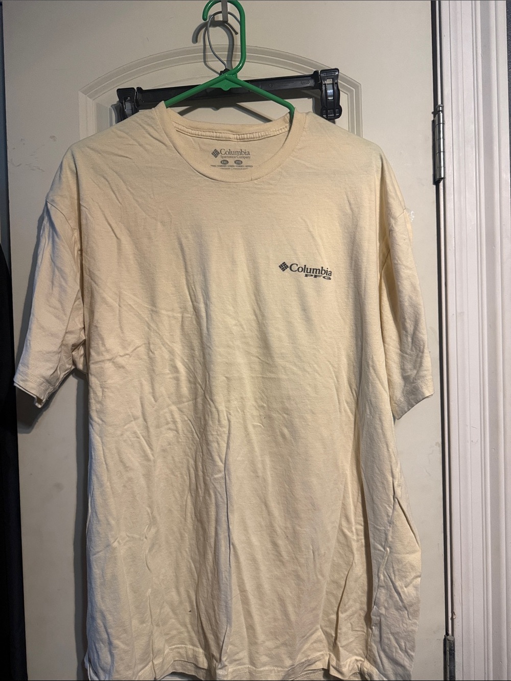 Columbia Short Sleeve Logo Tee in Cream